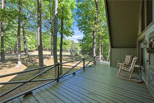 Photo - 114 Cherokee Dr S