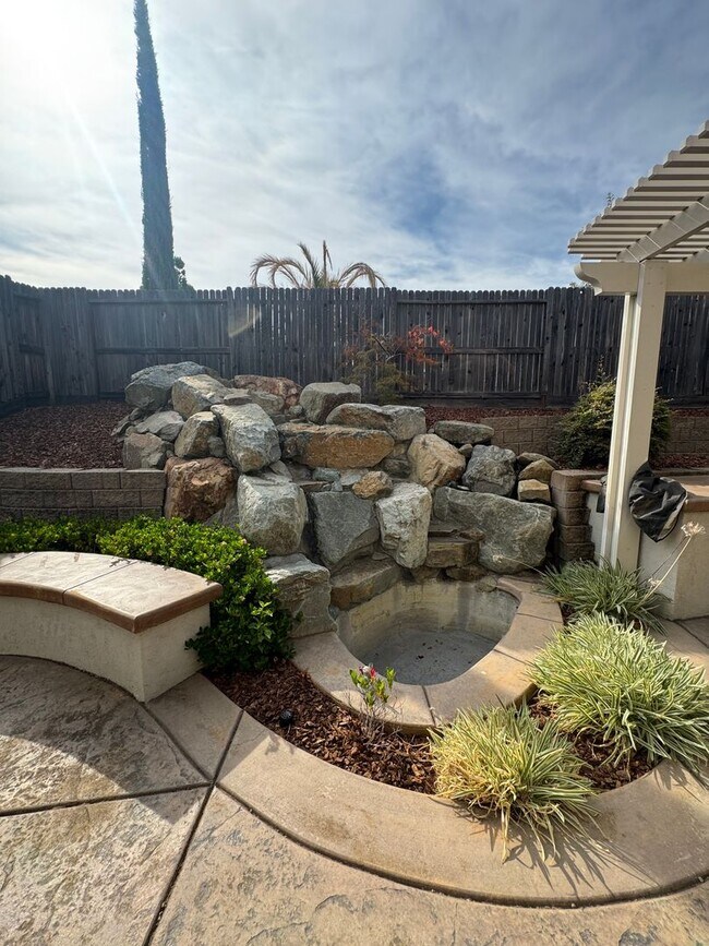 Photo - 800 Valencia Ct