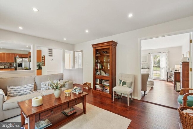 Photo - 9116 Meadow Rue Ln