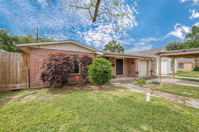 Photo - 306 Graceland St