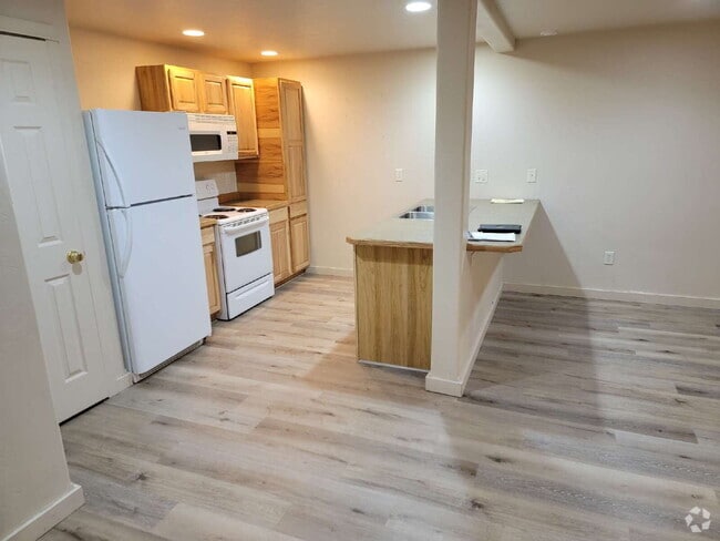 Building Photo - 65 Central 1L Rental