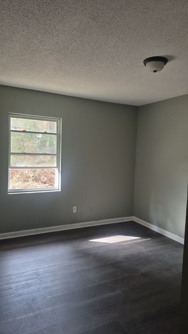 Photo - Spacious 4 Bedroom House