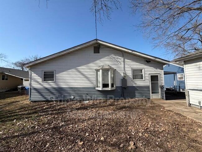 Photo - 330 S St Charles St