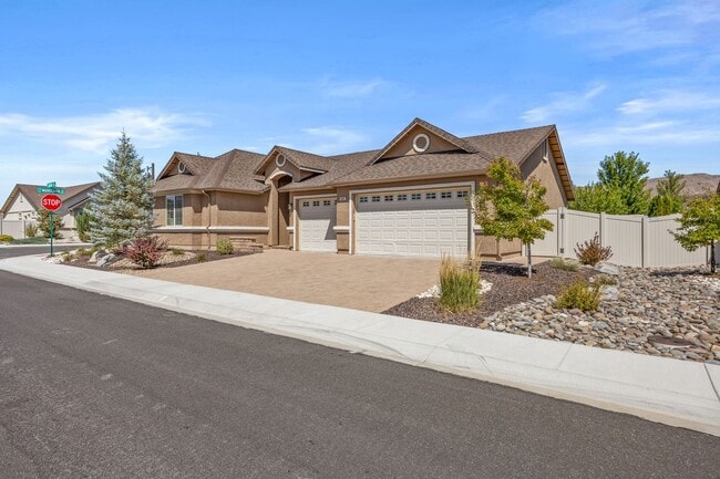 Photo - **Charming Home for Rent in Damonte Ranch**