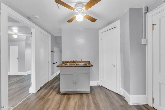 Photo - 2911 Ludlow Rd Unidad 3