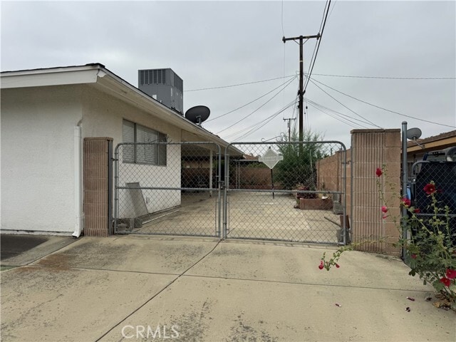 Photo - 415 S Tahquitz Ave