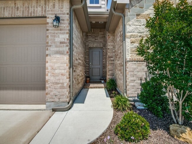 Photo - 1519 Sheridyn Ln