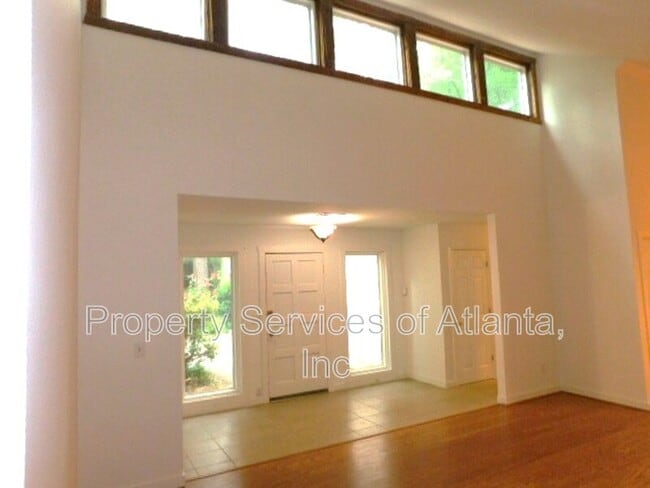 Photo - 1710 Pine Rd