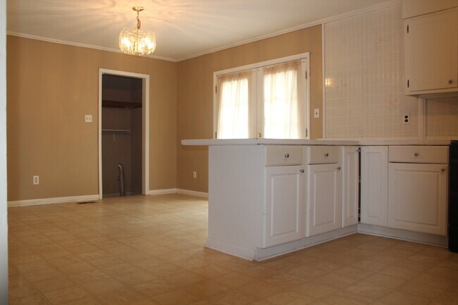 Photo - Ireland Dr. area