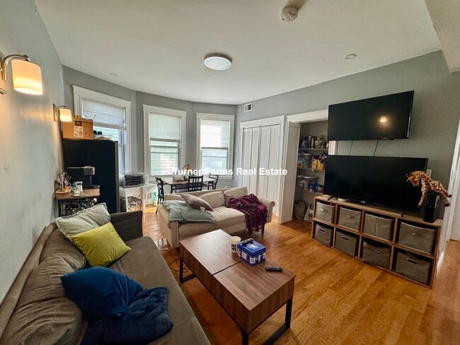 Photo - 146 Hillside St Unit 2