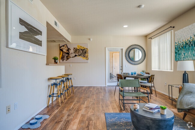 2BR, 2BA - 1,119SF