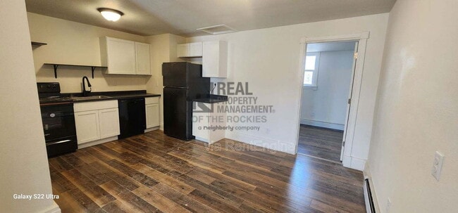 Photo - 606 W 24th St