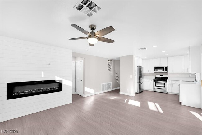 Photo - 10213 Anoka Ave