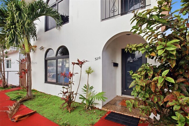 Photo - 3210 SW 26th St Unit 3210