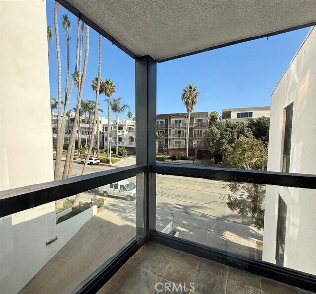 Building Photo - 575 Esplanade Unit 303