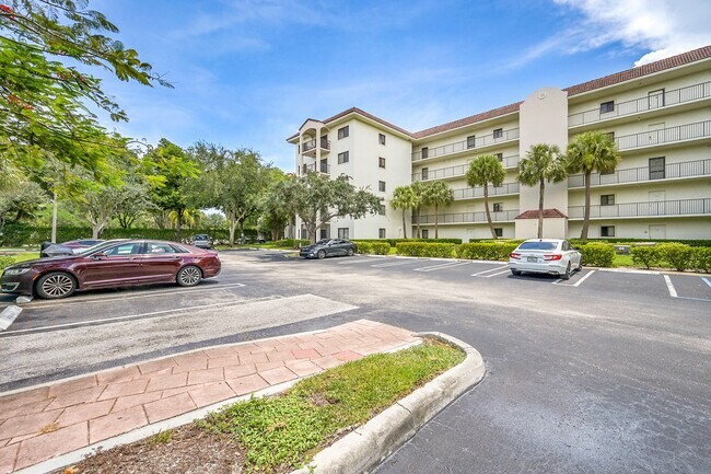 Photo - 2105 Lavers Cir Condo Unit 500