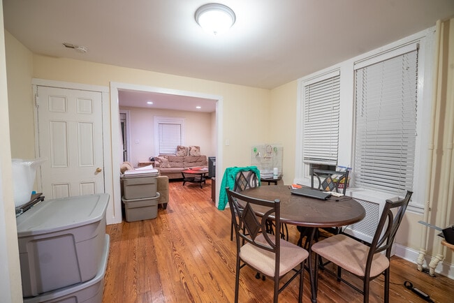 Photo - 270 N Aberdeen Ave