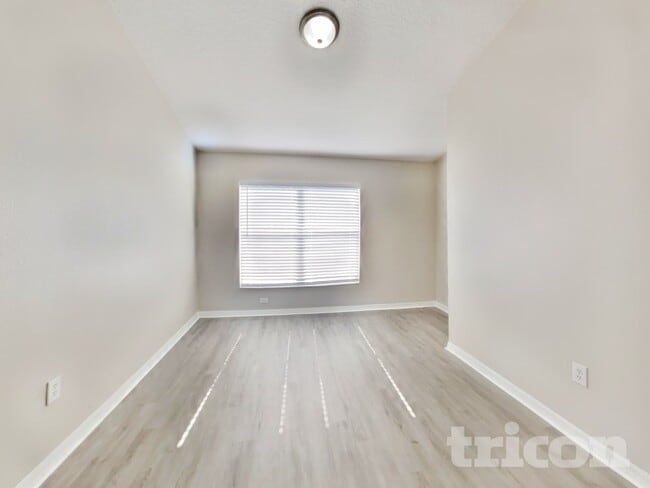 Photo - 6944 Crown Lake Dr