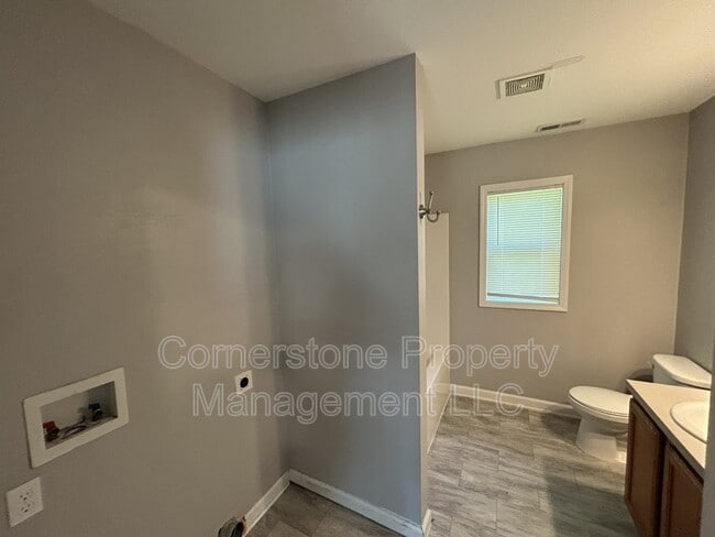 Photo - 8345 Center Dr
