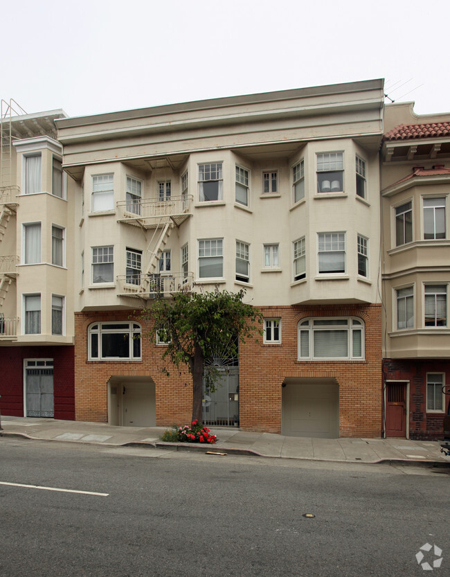 1740 Washington Street Apartment Building - 1740 Washington St Rental