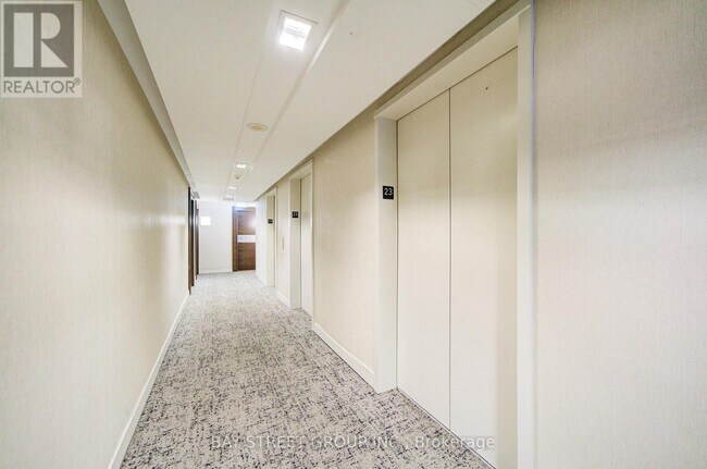 Photo - 21 Iceboat Terr Unité 2315