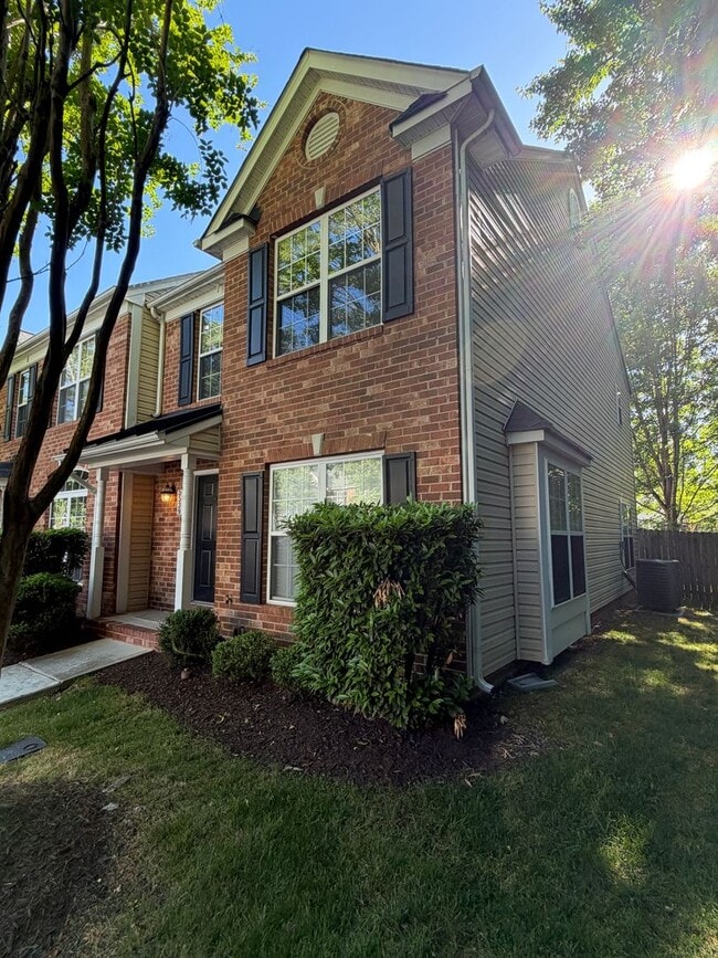 Photo - Upgraded 3 Bedroom Townhome North Chesterfield