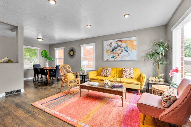 Building Photo - 291 S 300 E