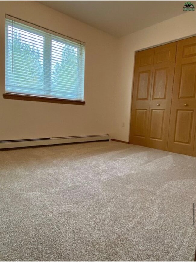 Photo - 1427 Garay St