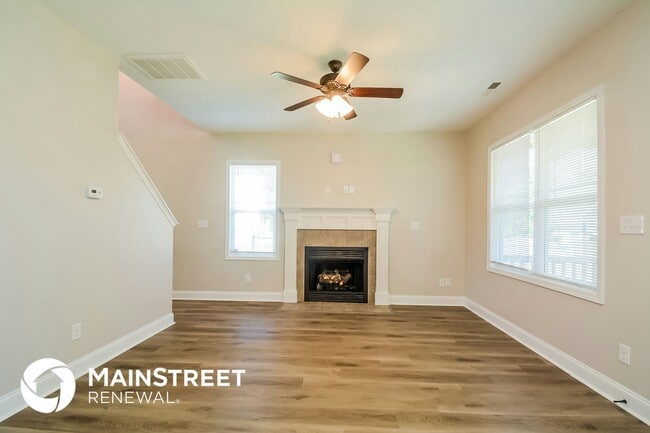 Photo - 39 Wood Green Dr