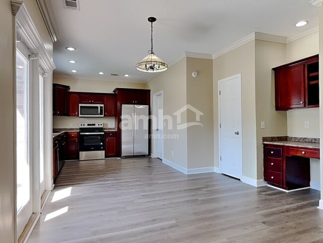 Photo - 113 Tolliver Ln