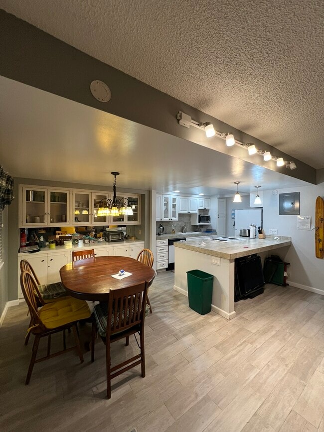 Photo - 1120 Herbert Ave