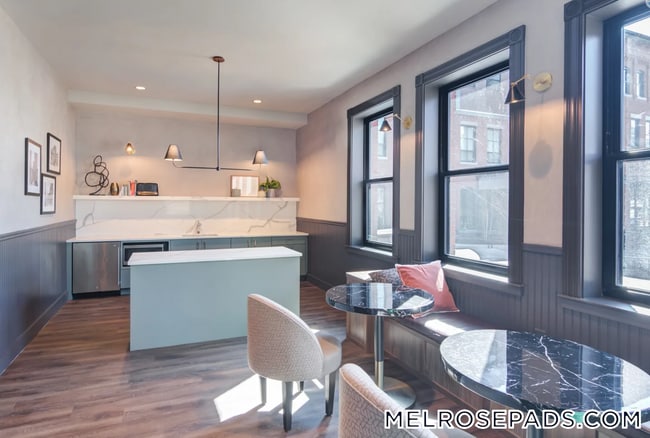 Photo - 99 Washington St Unidad STH