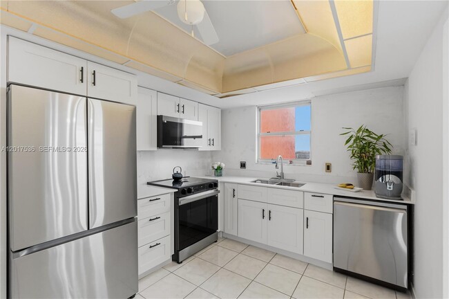 Photo - 1351 NE Miami Gardens Dr Unidad 806E