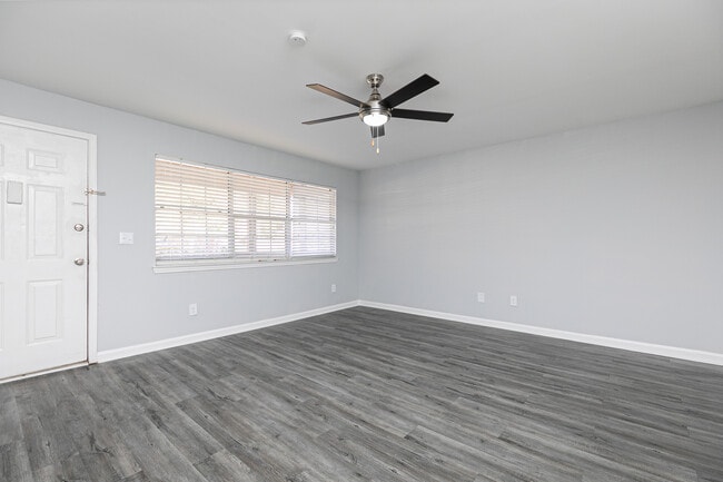 Photo - Monarch Villas