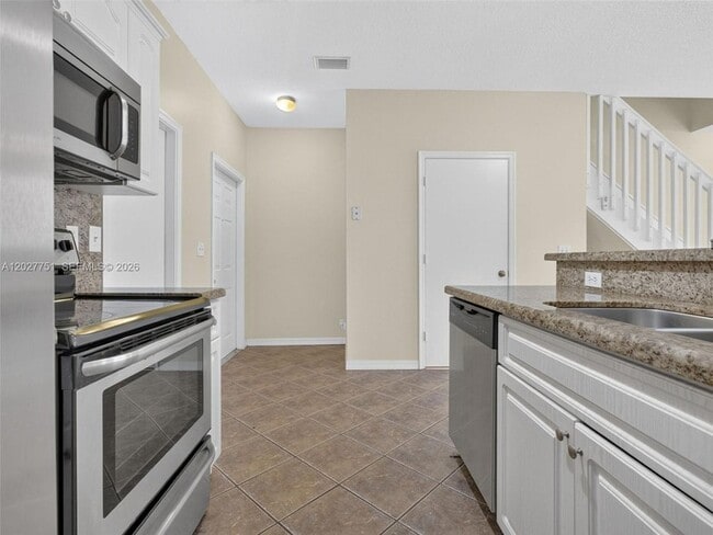 3677 San Simeon Cir