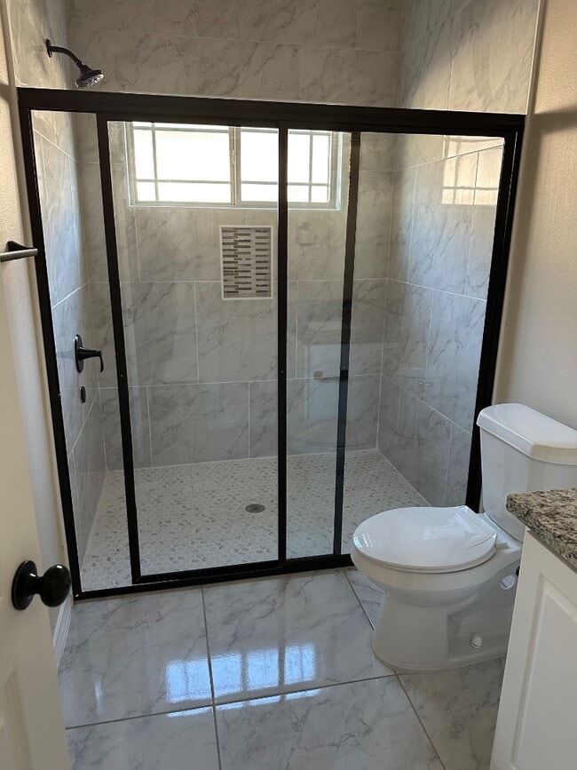 Photo - 216 Teak Dr