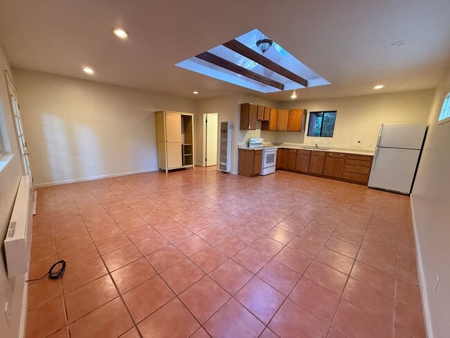 Photo - Gated Private Studio just minutes to downt...