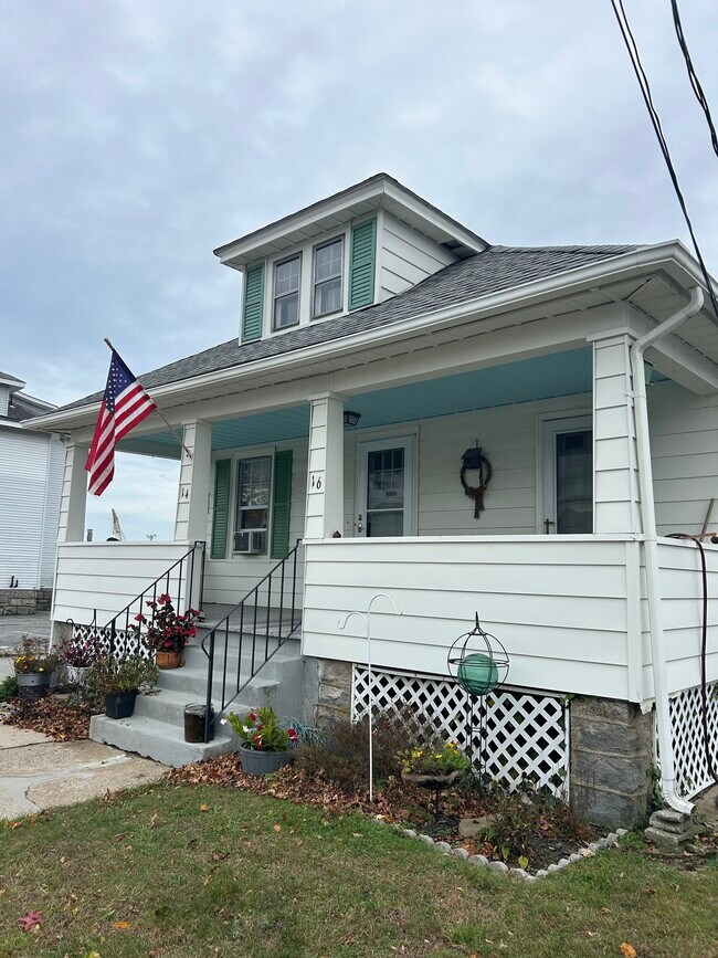 Photo - 14 Denison Ave Apartamento