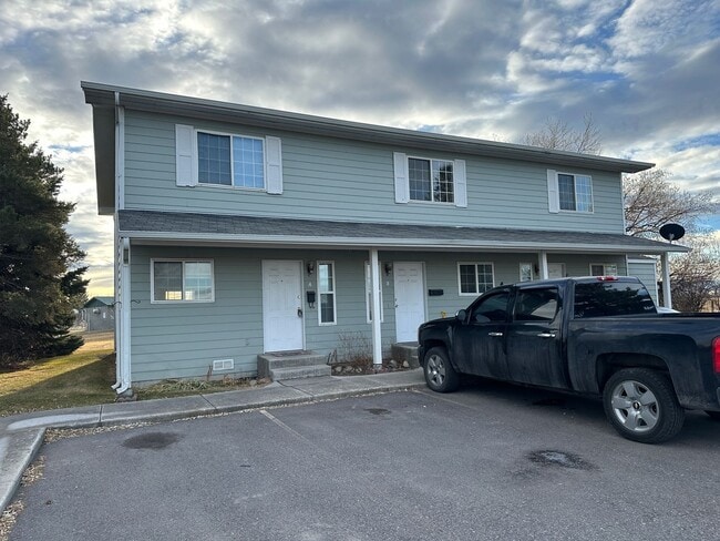 Building Photo - Stiles Apartments Unit A