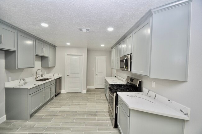 Photo - 734 Hambrick Ct