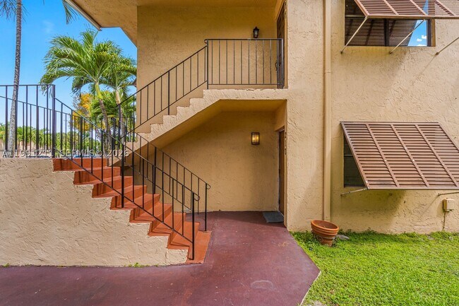 Photo - 6854 NW 173rd Dr Unit 210