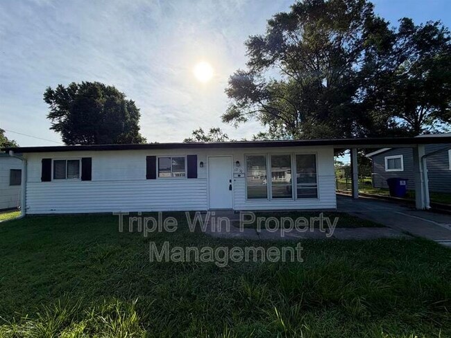Building Photo - 1710 Kay Dr