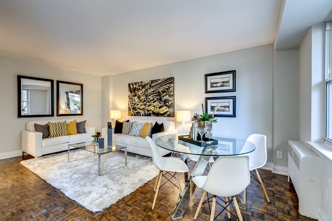 Photo - 550 Jarvis St