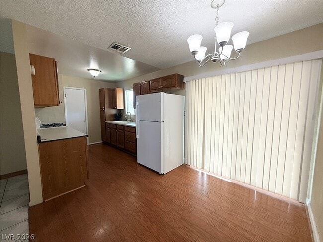 Photo - 4833 Stillwater Ave