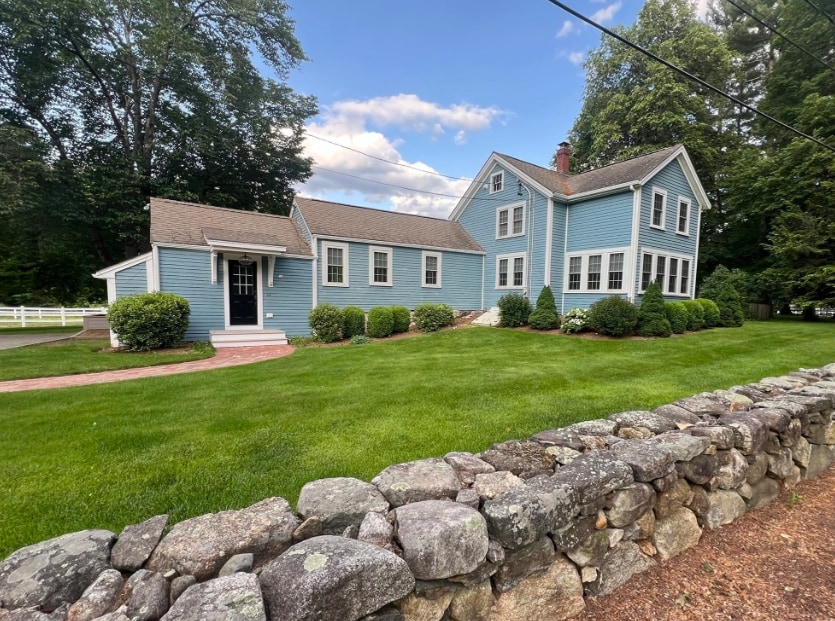 Photo - 243 Dudley Rd (Bedford, MA)