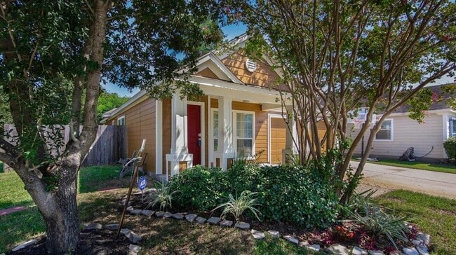 Photo - 16614 Hodgefield Ln