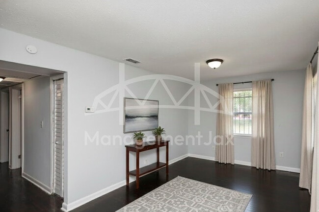 Photo - 1839 W 30th St