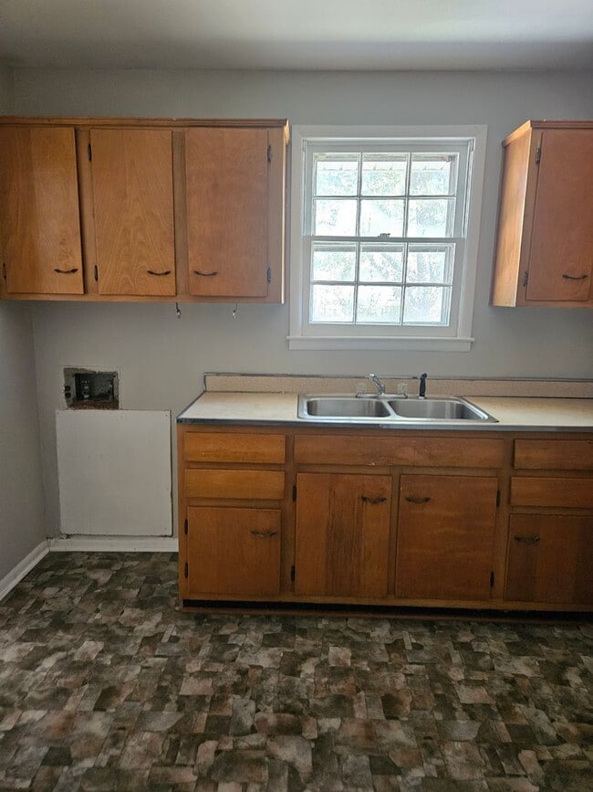 Photo - 307 Quail Dr