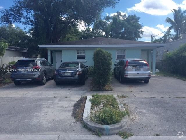 Building Photo - 170 NE 169th St Unit 2 Rental
