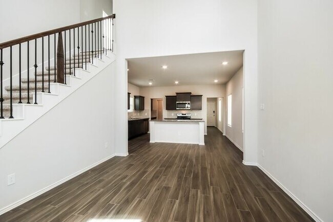 Photo - 15218 Estrella Rd W